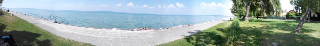 Bezplatna plaza, 3 minuty spacerem od Unio Guesthouse Unió