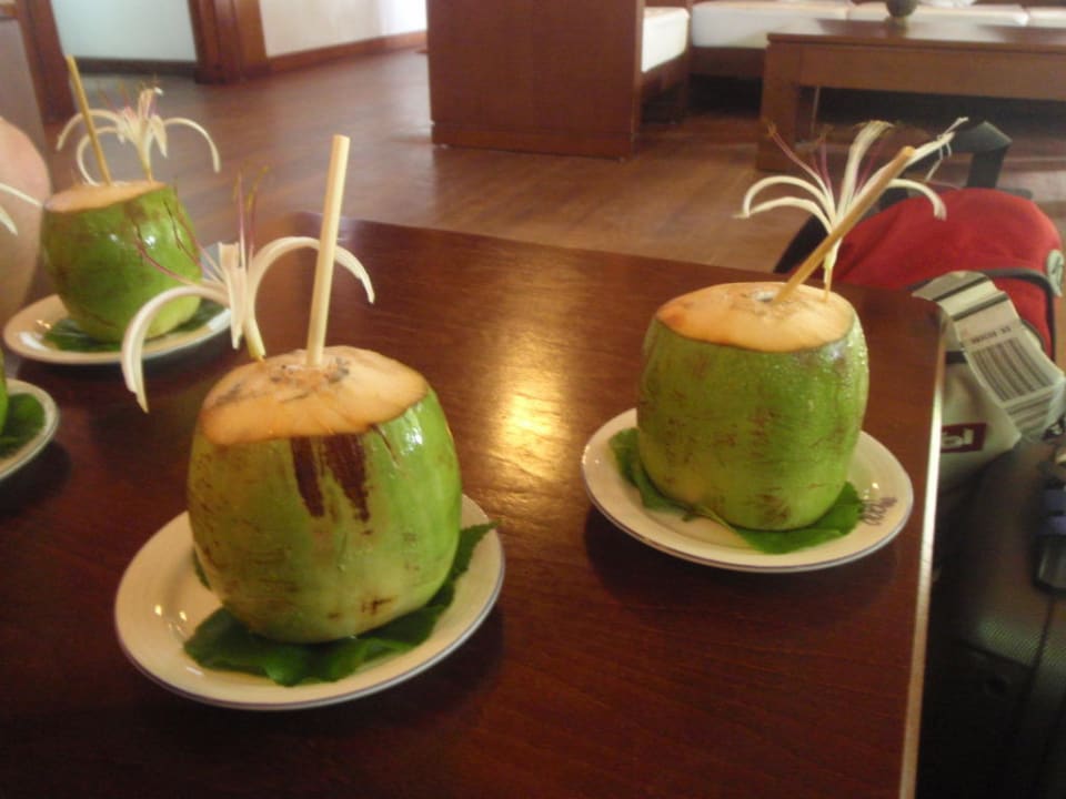 Willkommensdrink NH Collection Maldives Reethi Resort