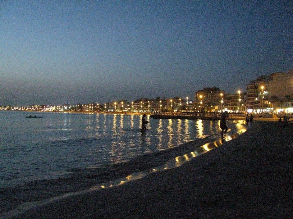 Plaza noca HSM Reina del Mar