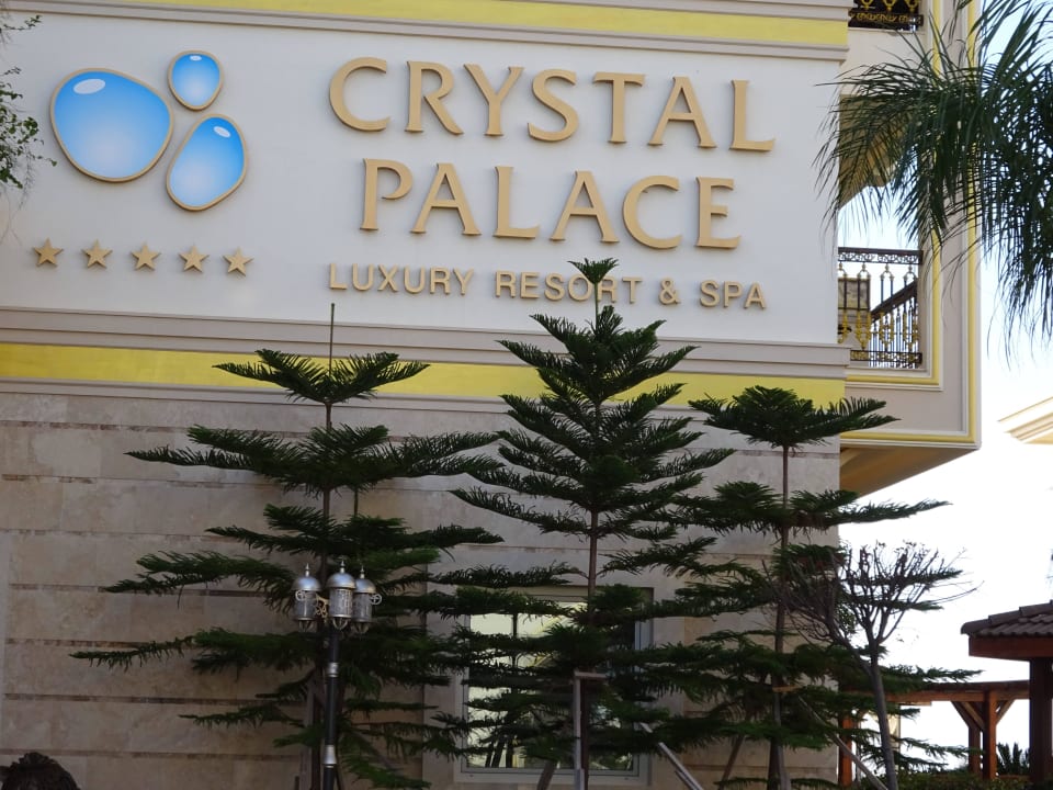 Eingang zum Hotel Diamond Excellence Resort & Spa