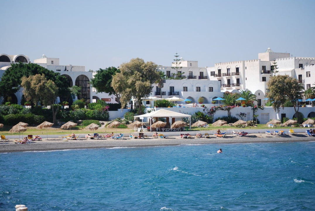 Blick auf das Hotel TUI BLUE Oceanis Beach and Spa Resort