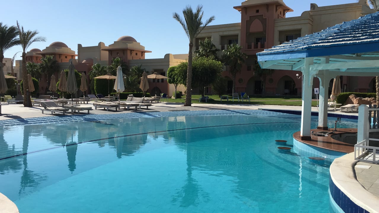 Pool Serenity Alpha Beach