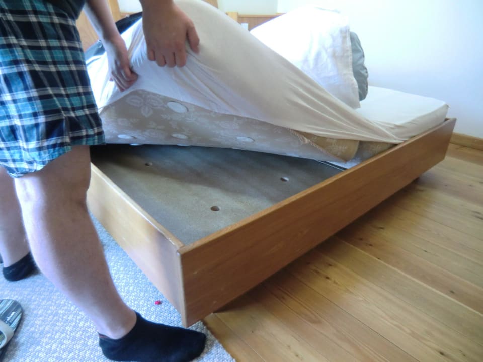 Spannplatte als Rost Biohotel Panorama