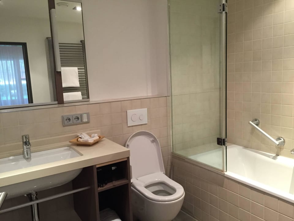 Badezimmer Göbel's Vital Hotel Bad Sachsa