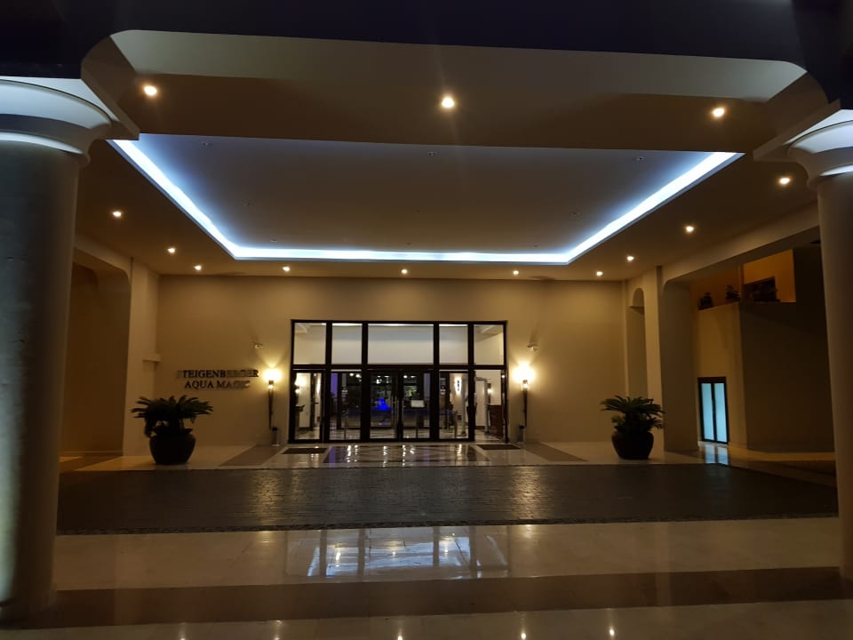 Lobby Steigenberger Aqua Magic