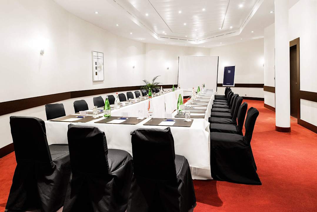 Meeting Room Hotel NH Geneva Airport