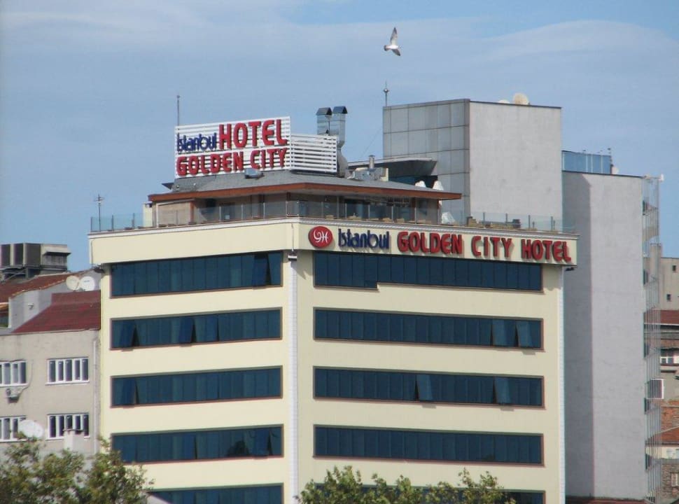 Das Golden City Hotel vom Goldenen Horn aus. Istanbul Golden City Hotel