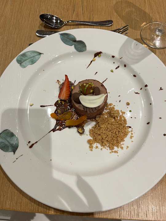 Gastro Acanthus Cennet Barut Collection