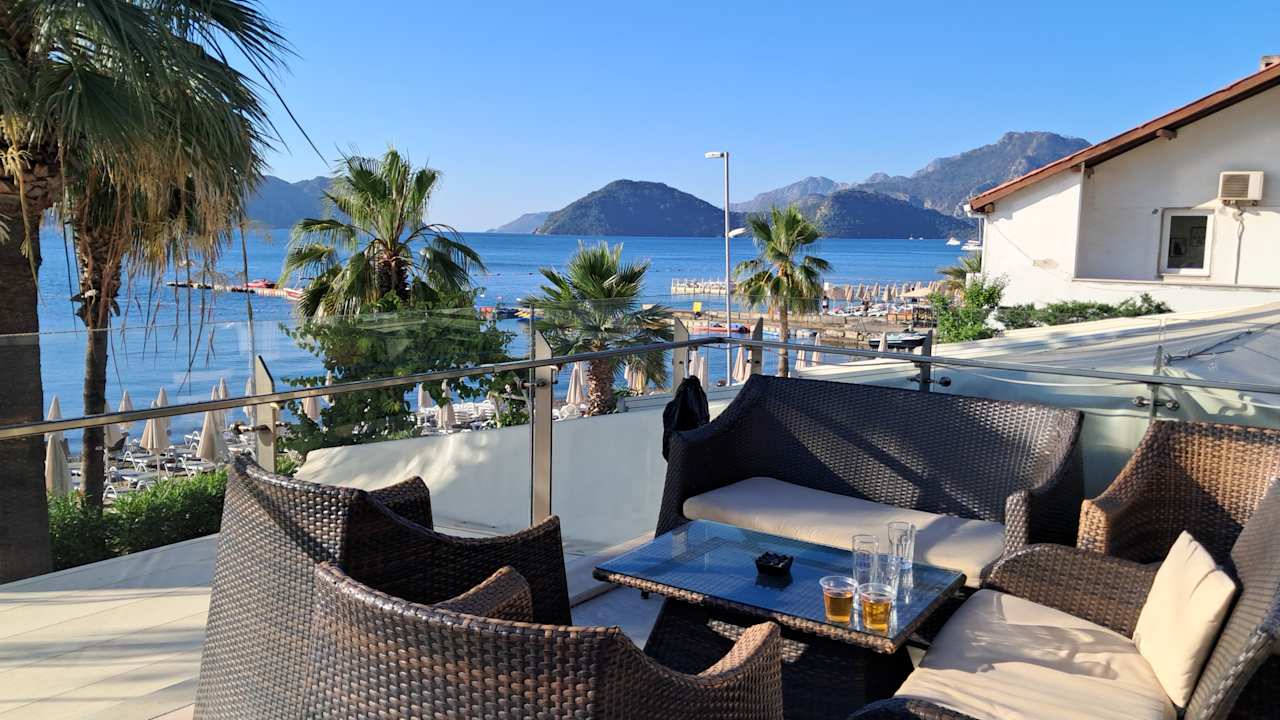 Ausblick Emre Beach & Emre Hotel