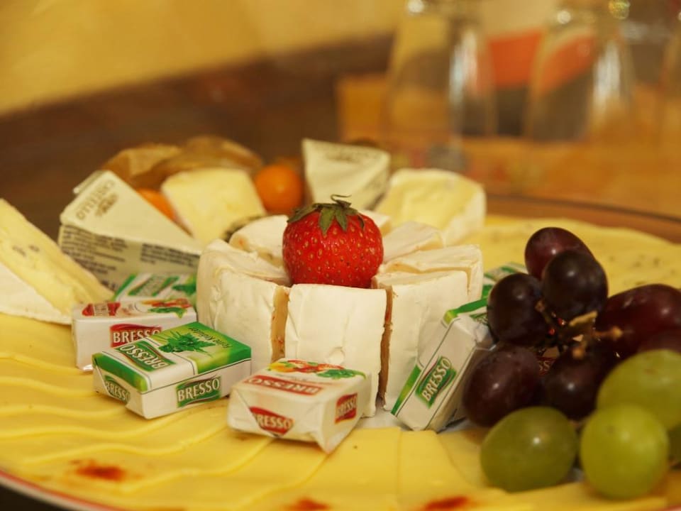 Buffet Aparthotel Strandhus Familie Herrgott