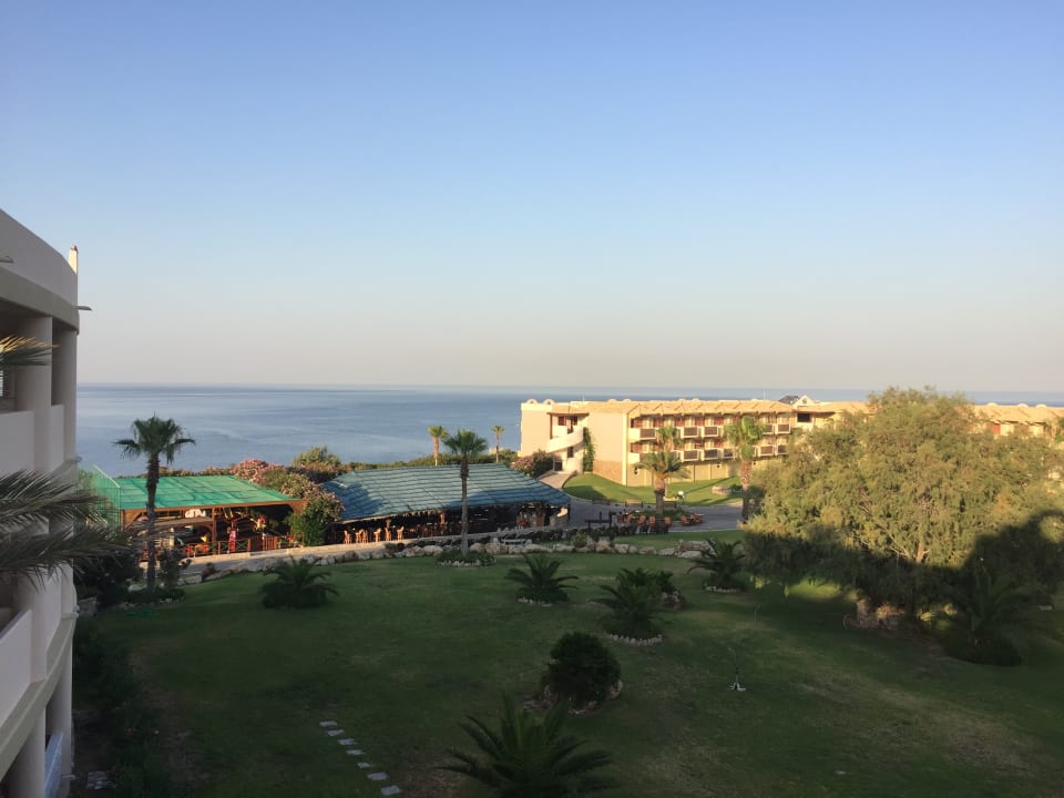 Gartenanlage Hotel Kalithea Horizon Royal