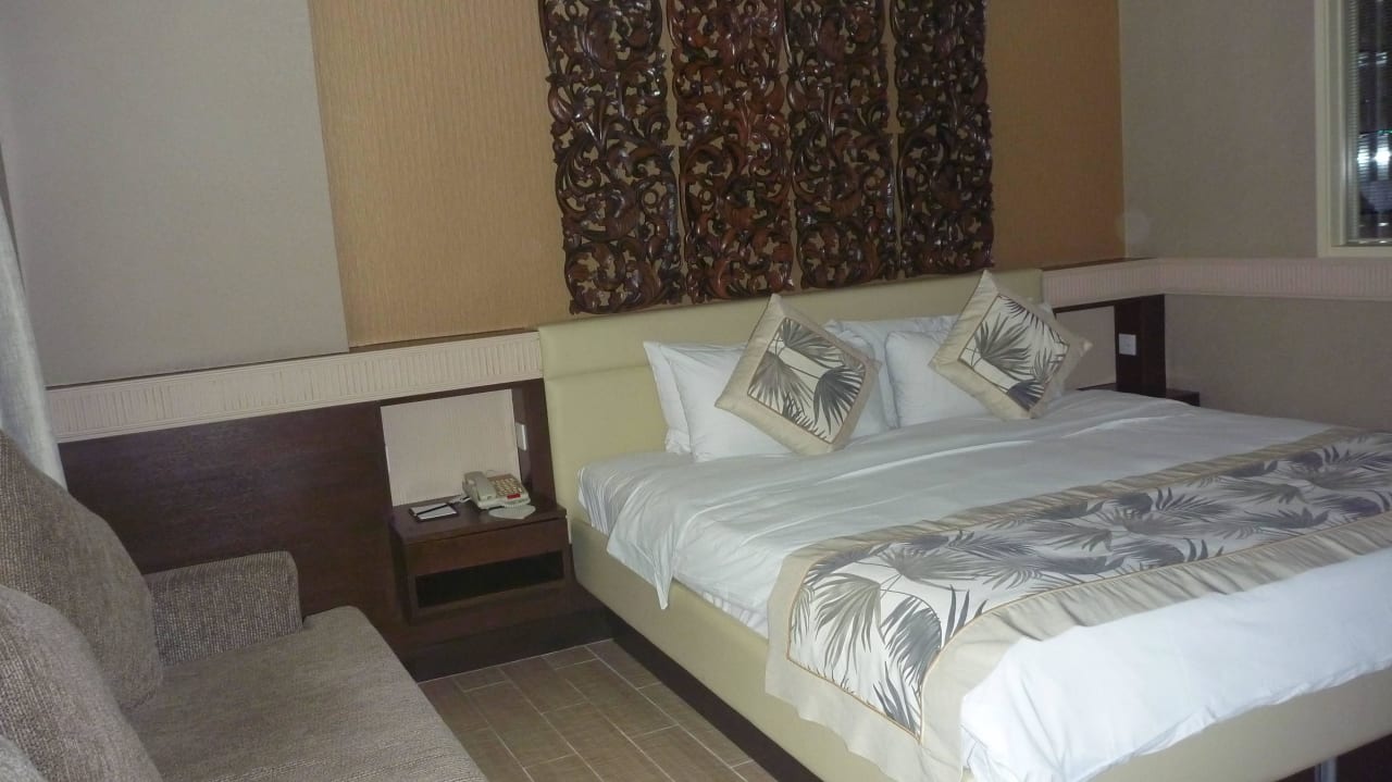 Zimmer Hotel Shangri-La Golden Sands Resort