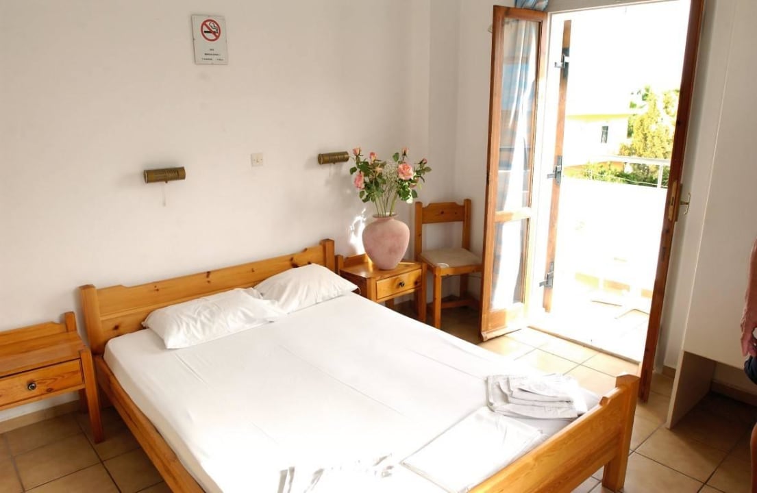 Studio Semiramis Malia Apartments