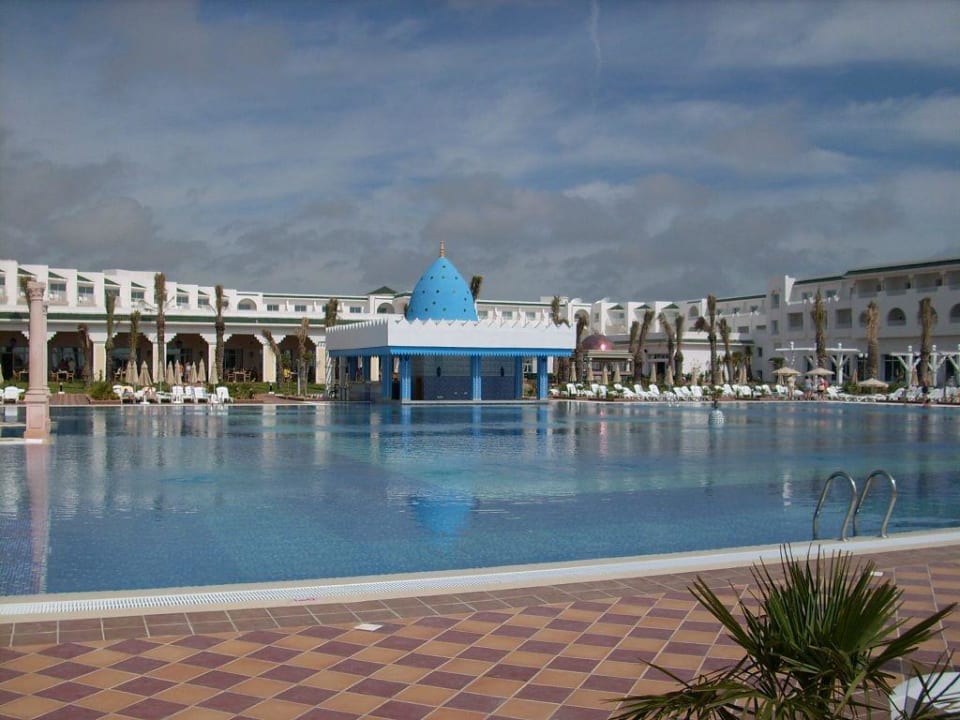 Pool im Aussenbereich Occidental Marco Polo