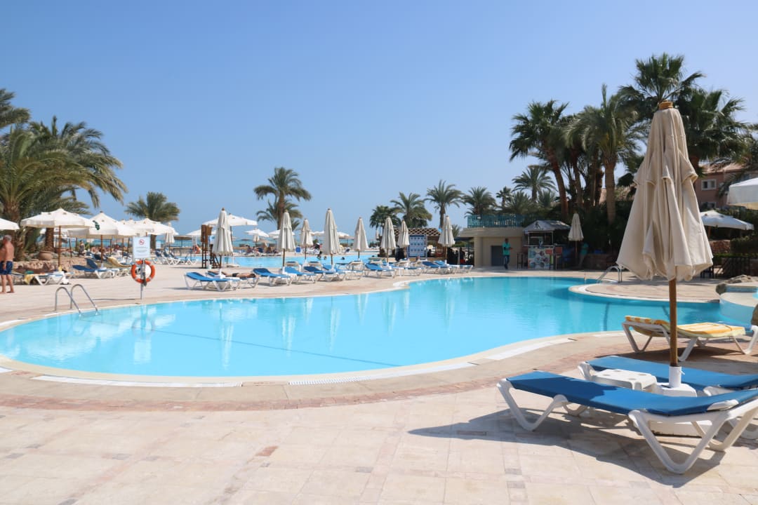 Pool Mövenpick Resort & Spa El Gouna