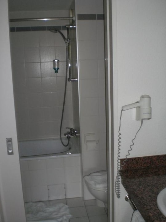 Bad mit 2 einzeln abtrennbaren Teilen NH Collection Hamburg City