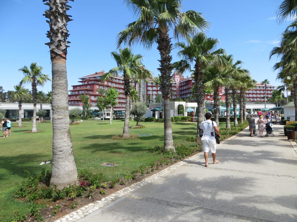 Weg vom Meer zum Hotel IC Hotels Santai Family Resort