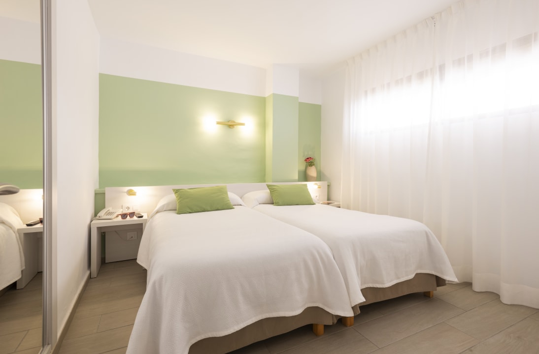 Zimmer FLOR los Almendros Apartamentos