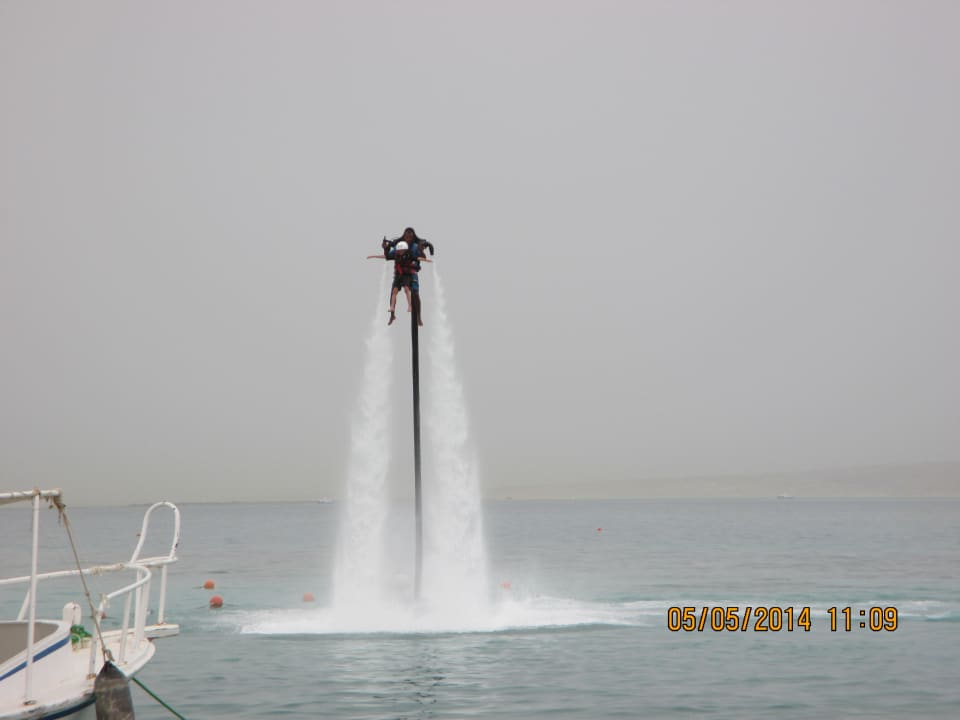 Freizeitvergnügen am Strand Steigenberger Aqua Magic