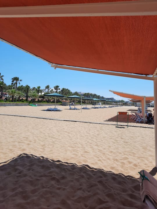 Strand Kamelya Aishen Club