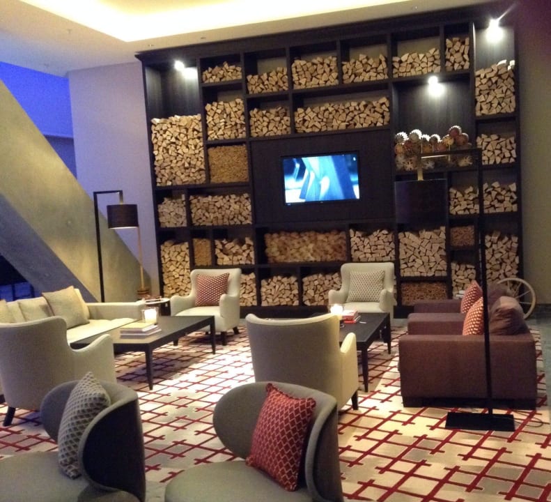 Das ganze Hotel ist sehr schön eingerichtet AlpenGold Hotel Davos