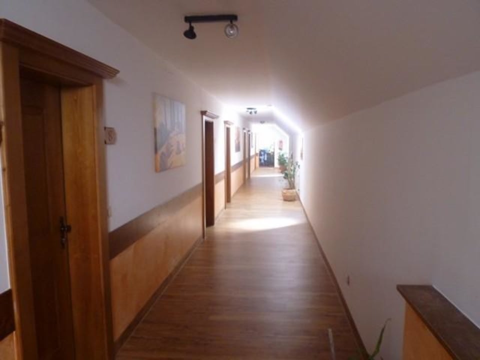 Gang zu den Zimmern Gasthof Metzgerwirt