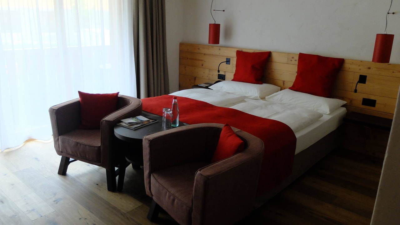 Zimmer mit Bett Hotel Spitzhorn