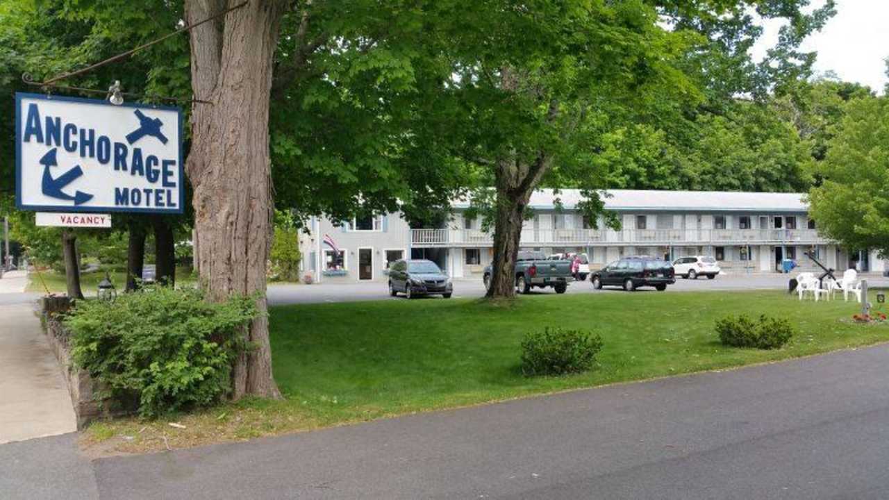 Aussen Anchorage Motel