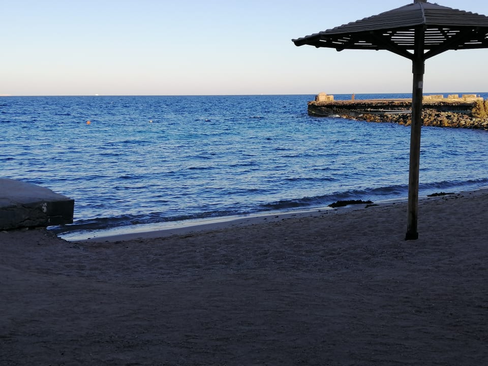 Strand Palm Beach Resort