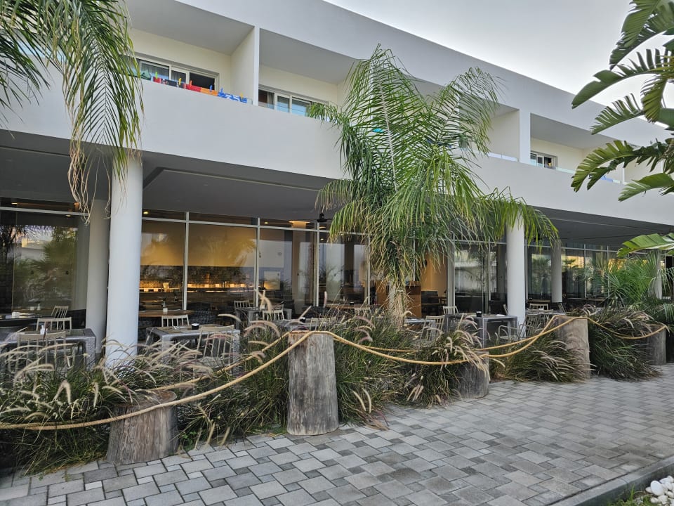 Gastro White Dreams Resort & Anex