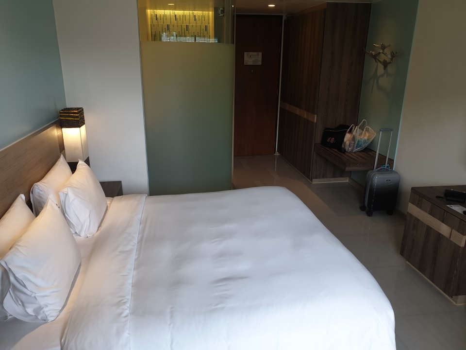 Zimmer Holiday Inn Express Phuket Patong Beach Central