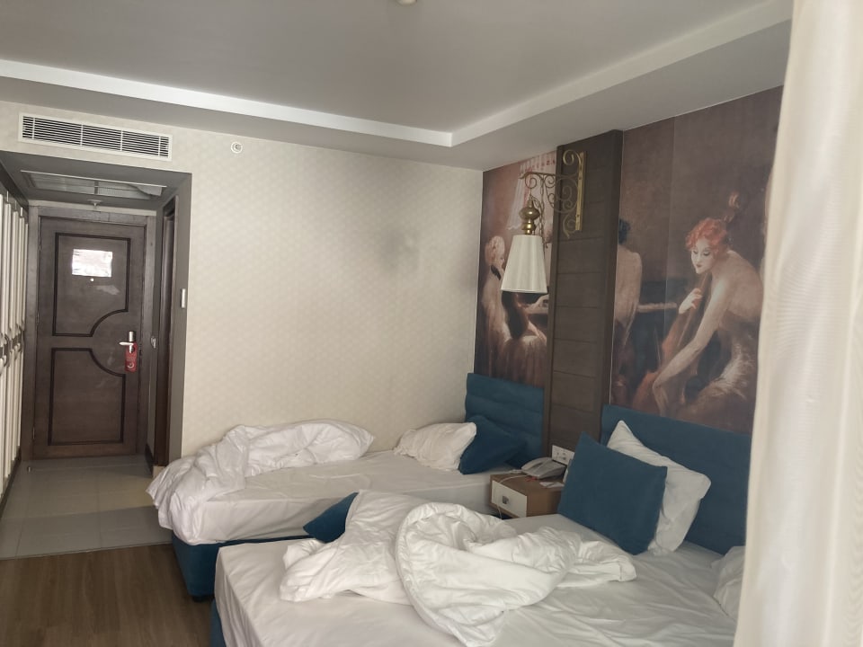 Zimmer Dream World Resort & Spa