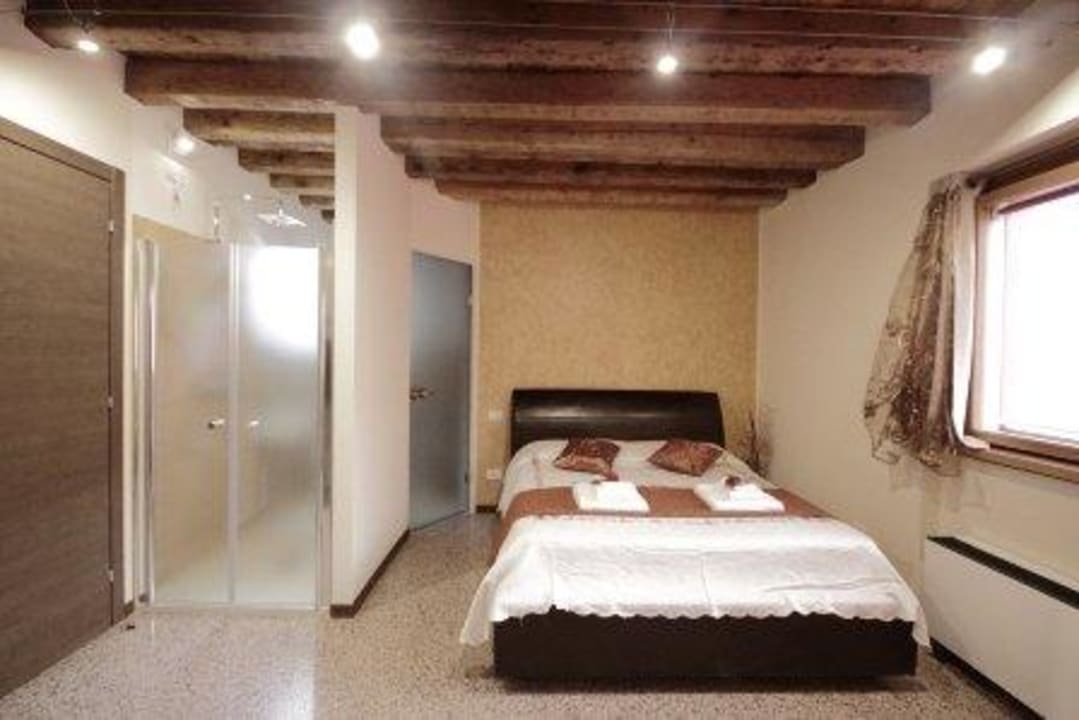 Ruby Rose Double Room B&B La Bella Verona