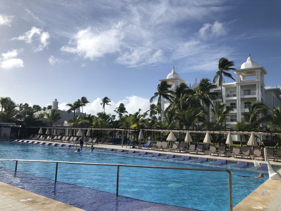 Pool Hotel Riu Palace Punta Cana