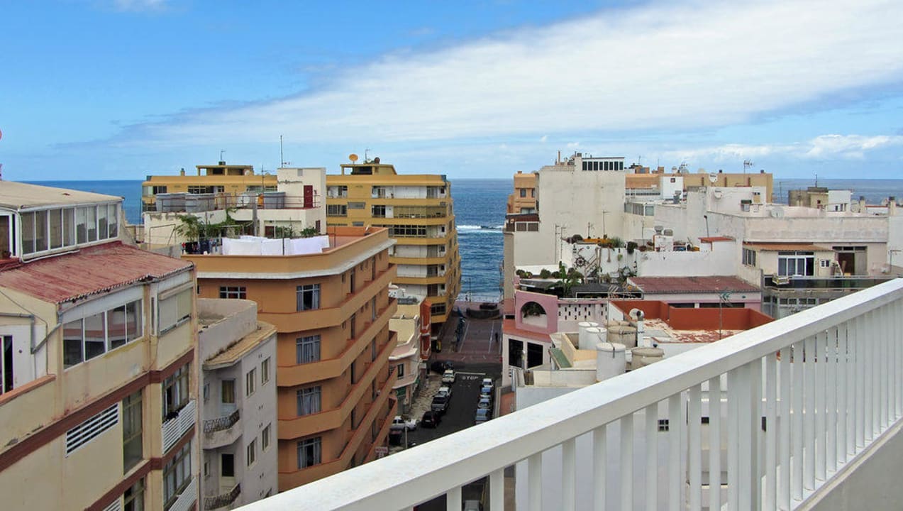 Straße zum Strand Bull Astoria