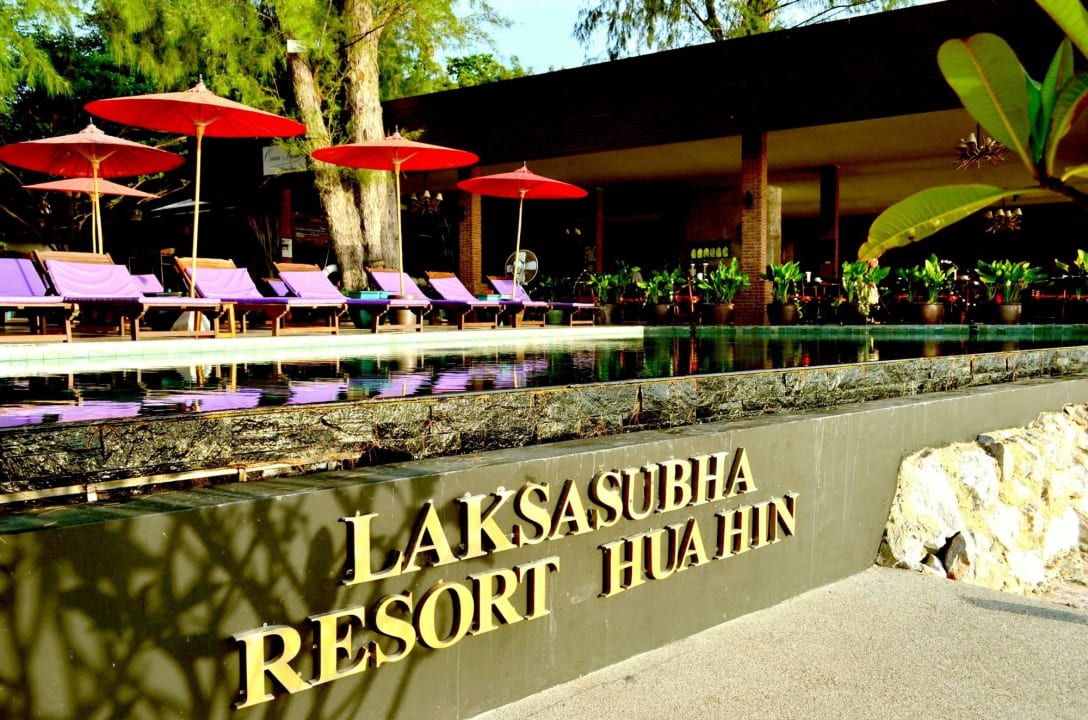 Beachfront Infinity Pool & Restaurant Laksasubha Hua Hin