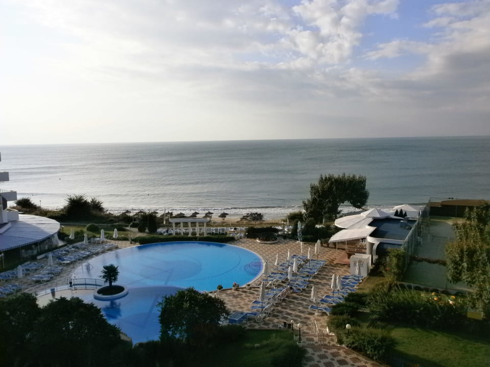 Ausblick von unserem Zimmer mit Meerblick Hotel Sineva Beach