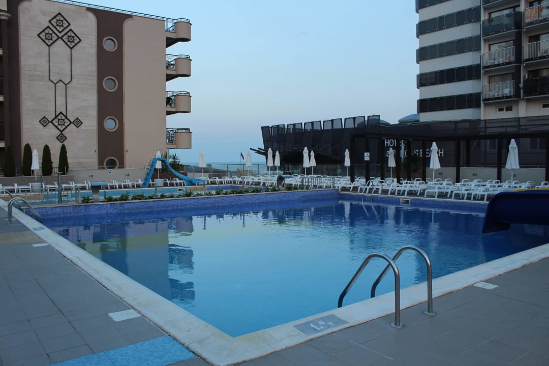 Pool Burgas Beach Hotel