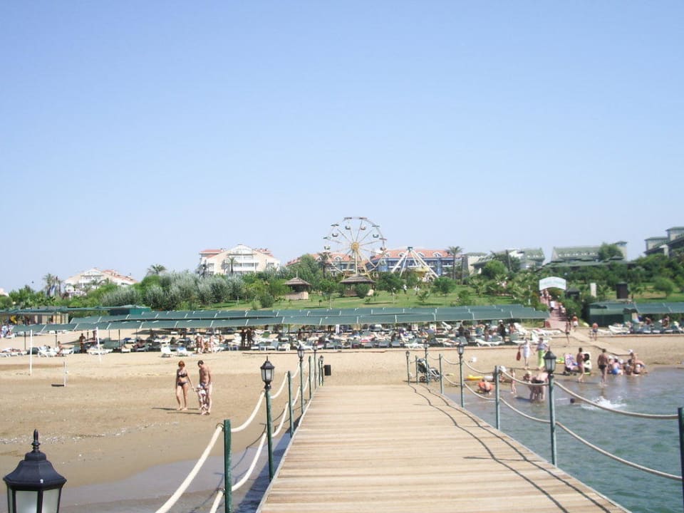 Blick vom Steg zum Hotel Hotel Turan Prince