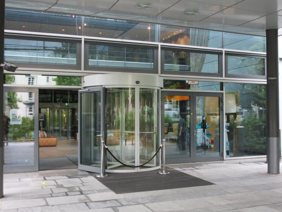Außenansicht Steigenberger Hotel München