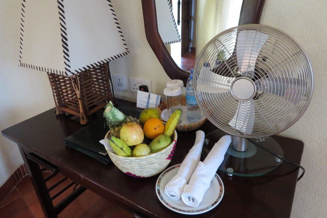 Früchtekorb zur Begrüßung Serengeti Serena Safari Lodge