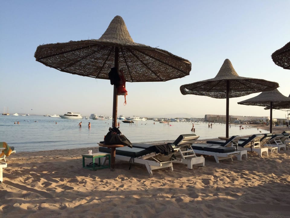 1. Reihe am Strand Giftun Azur Resort