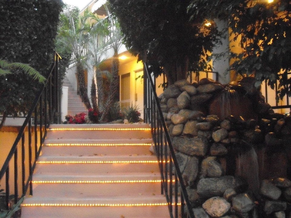 Weg zur Suite Hotel Beverly Hills Plaza