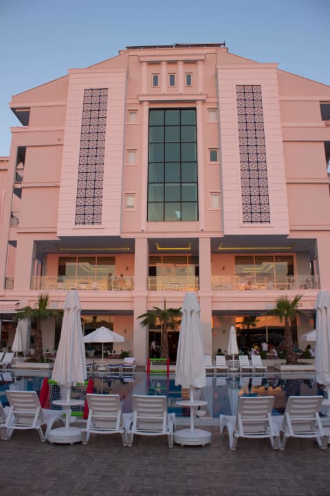 Blick von der Poolbar Diamond Elite Hotel & Spa