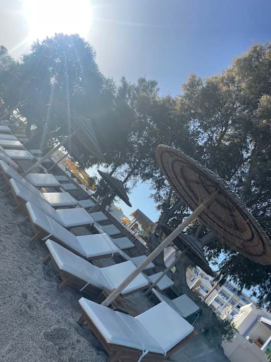 Strand Hotel Serita Beach