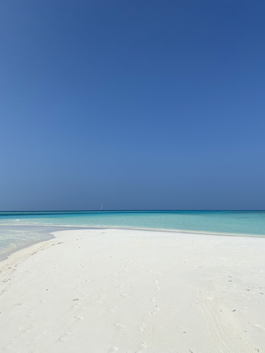 Strand Meeru Maldives Resort Island