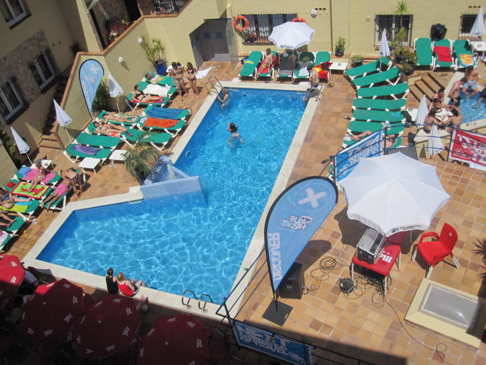 Poolanlage Hotel Caribe Youth Only