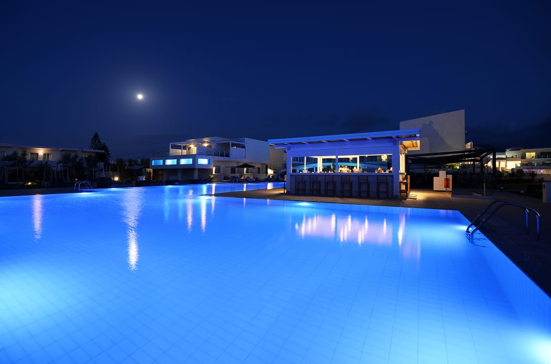 Pool TUI BLUE Insula Alba