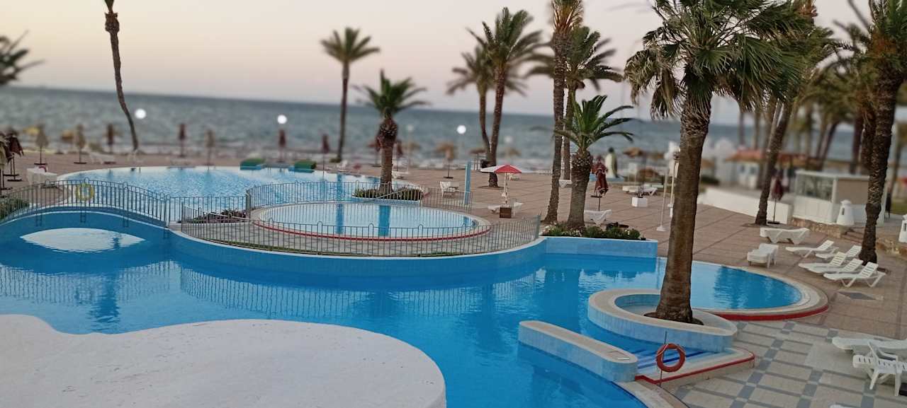 Pool Hotel El Mouradi Skanes Beach