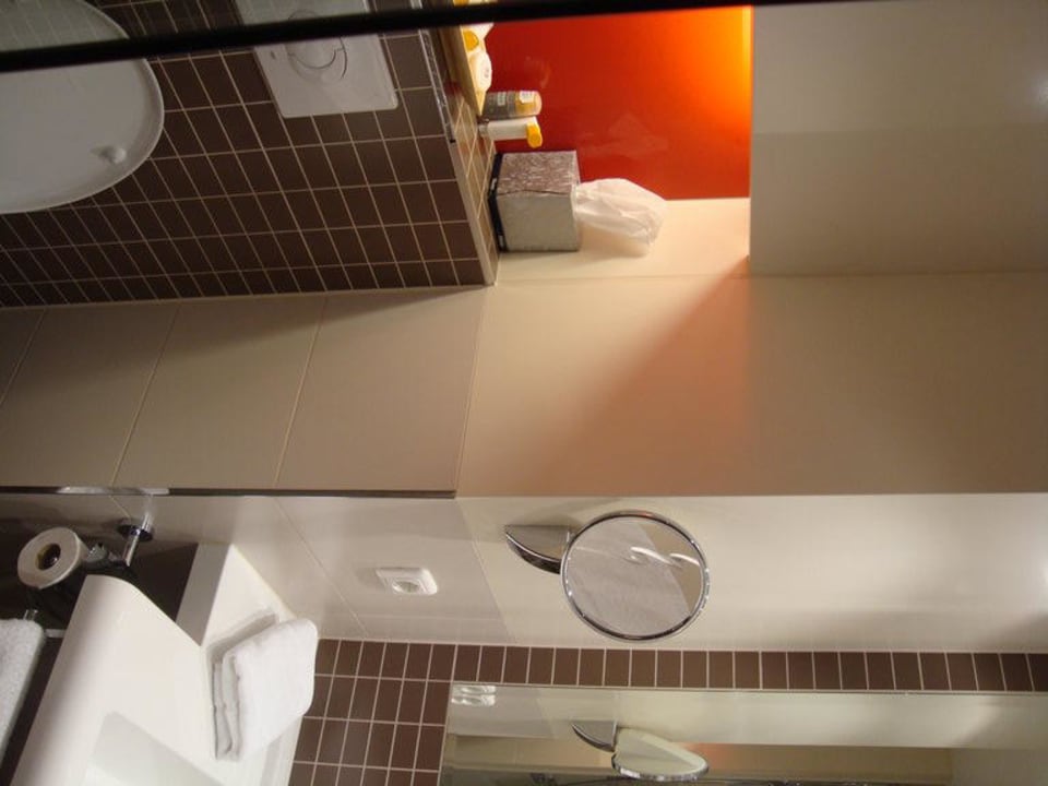 Blick ins Badezimmer Best Western Hotel Bamberg